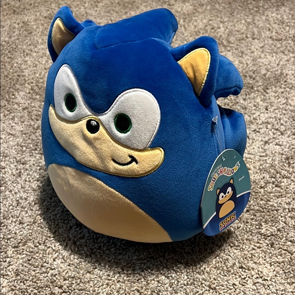Squishmallows NEW WITH TAGS Blue and Cream Sonic the Hedgehog Stuffed Animal